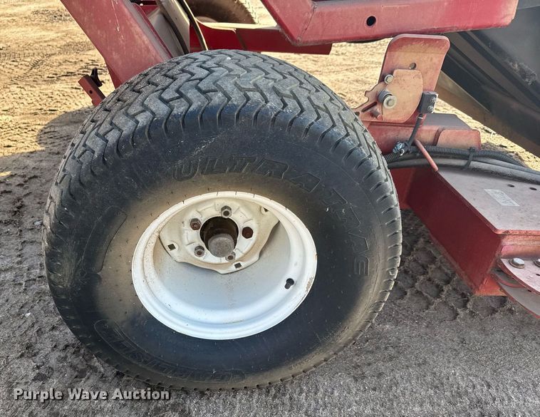 image for item EQ1016 2006 Toro Pro Sweep 5200 sweeper