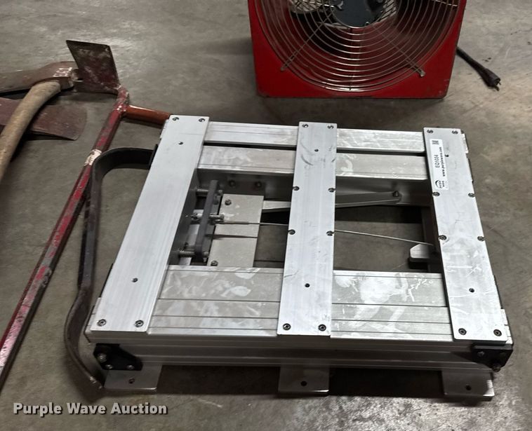 image for item EQ1034 Tools