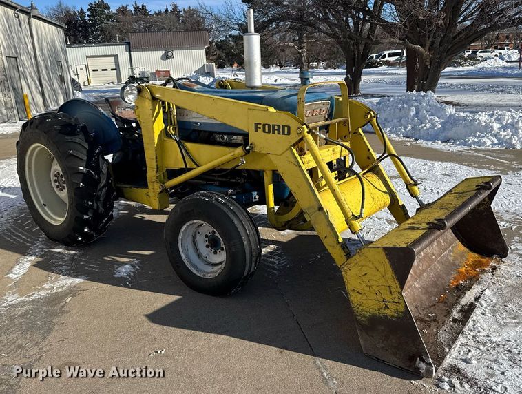 image for item EQ1068 Ford 3000 tractor