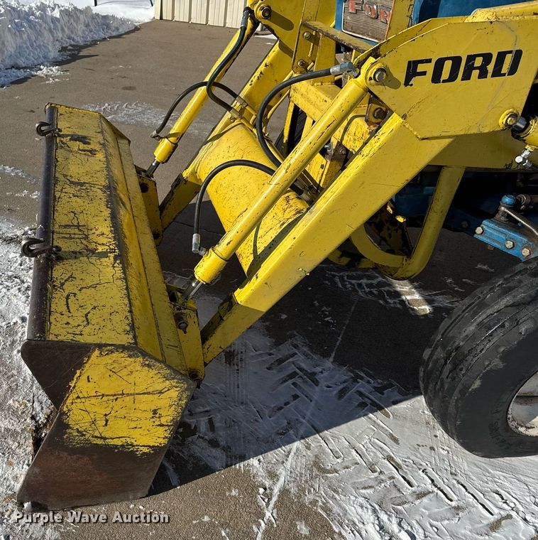 image for item EQ1068 Ford 3000 tractor