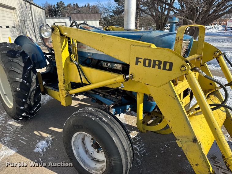 image for item EQ1068 Ford 3000 tractor