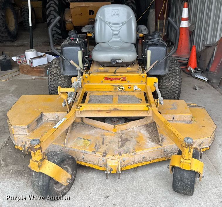 image for item EQ1136 2007 Hustler Super Z ZTR lawn mower