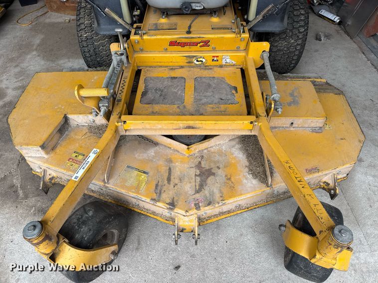 image for item EQ1136 2007 Hustler Super Z ZTR lawn mower