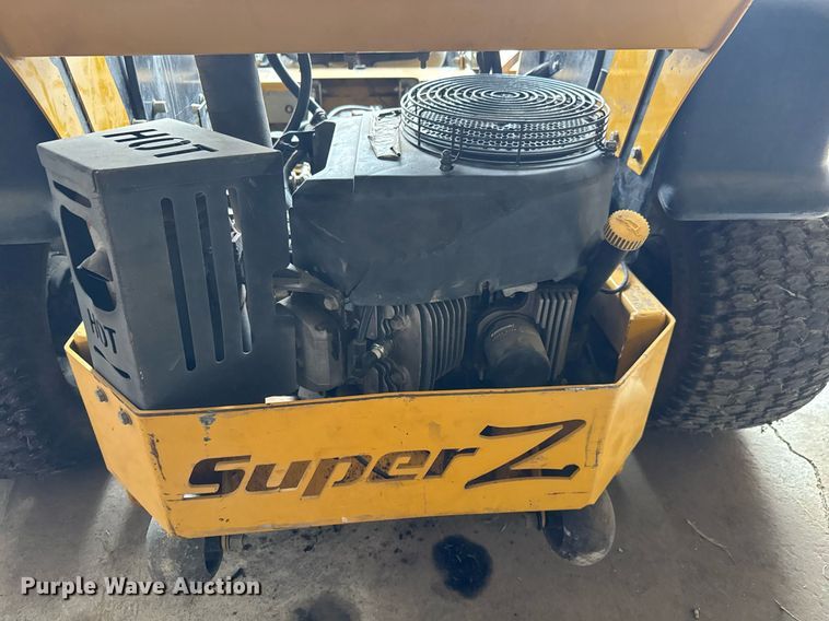 image for item EQ1136 2007 Hustler Super Z ZTR lawn mower