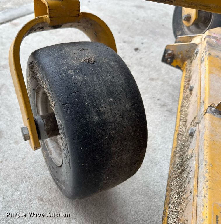 image for item EQ1136 2007 Hustler Super Z ZTR lawn mower