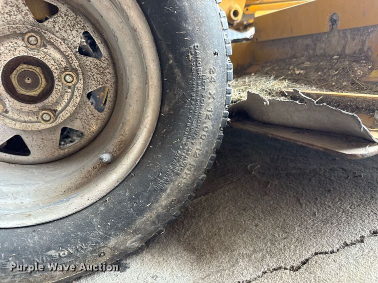 image for item EQ1136 2007 Hustler Super Z ZTR lawn mower