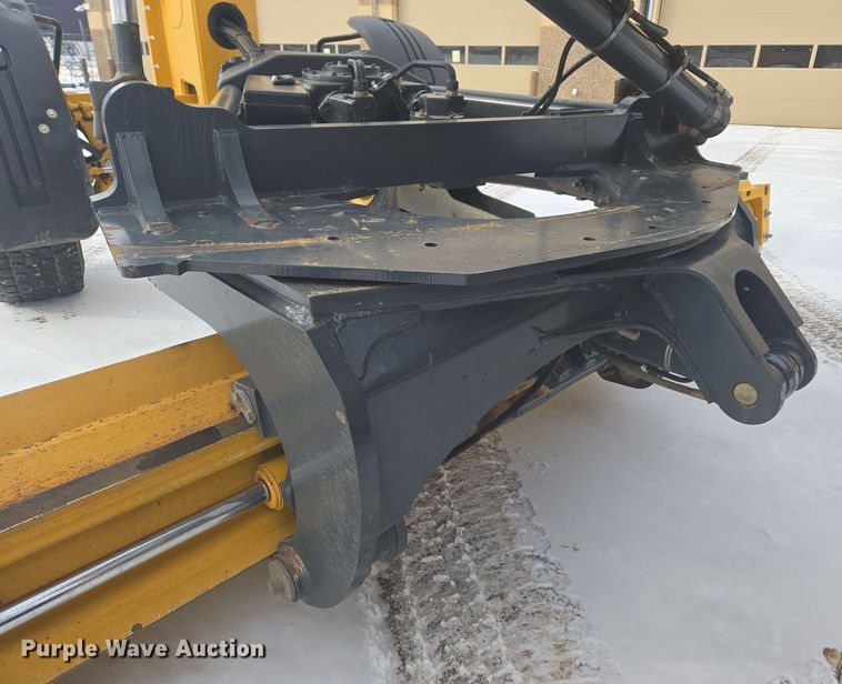 image for item ER5154 2016 John Deere 772GP motor grader