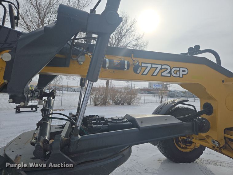 image for item ER5154 2016 John Deere 772GP motor grader