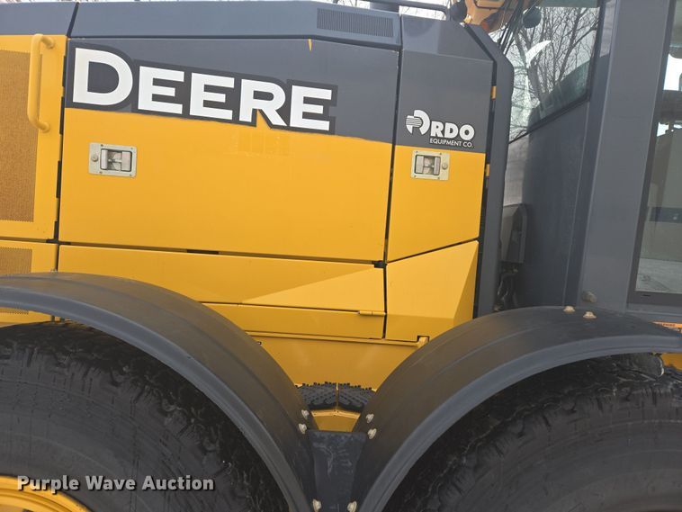 image for item ER5154 2016 John Deere 772GP motor grader