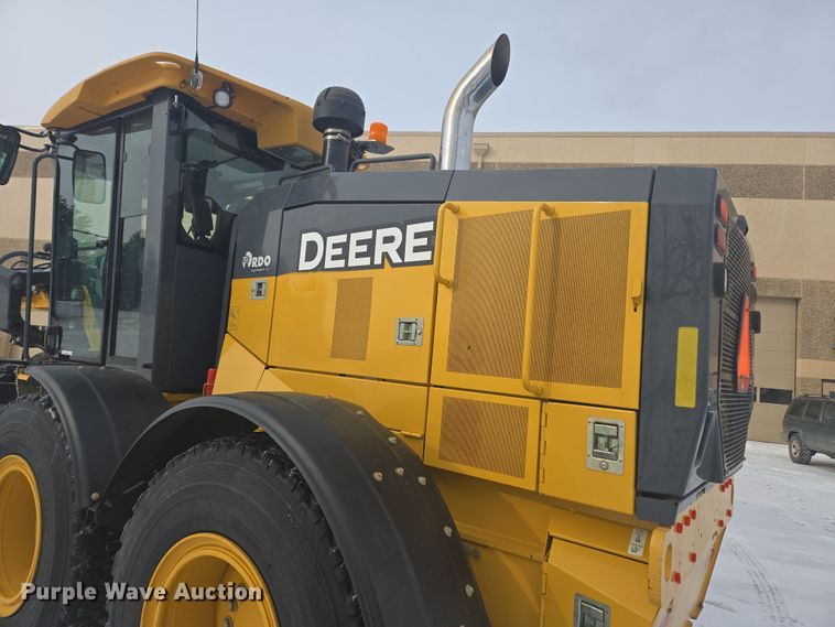 image for item ER5154 2016 John Deere 772GP motor grader