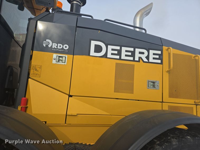 image for item ER5154 2016 John Deere 772GP motor grader