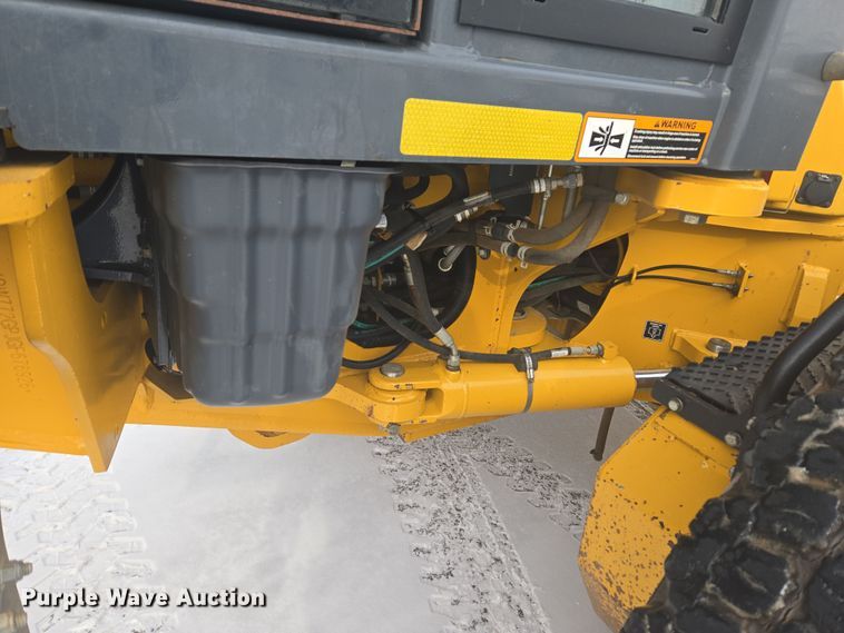 image for item ER5154 2016 John Deere 772GP motor grader