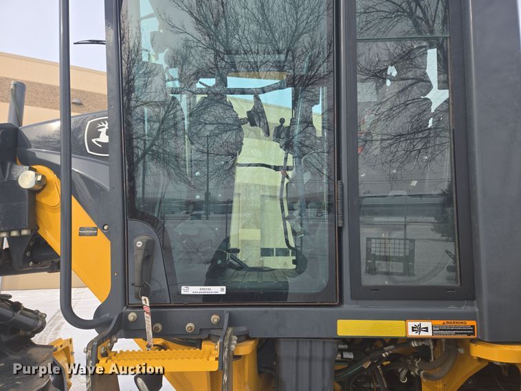 image for item ER5154 2016 John Deere 772GP motor grader