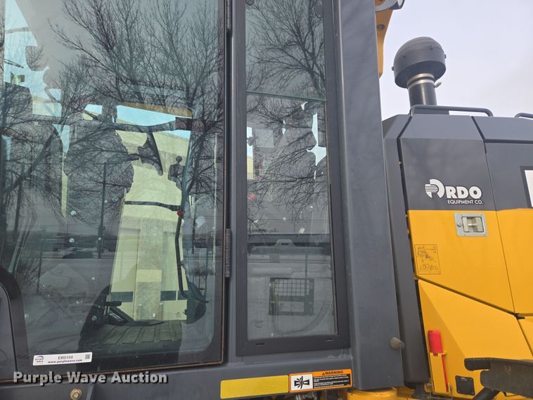 image for item ER5154 2016 John Deere 772GP motor grader