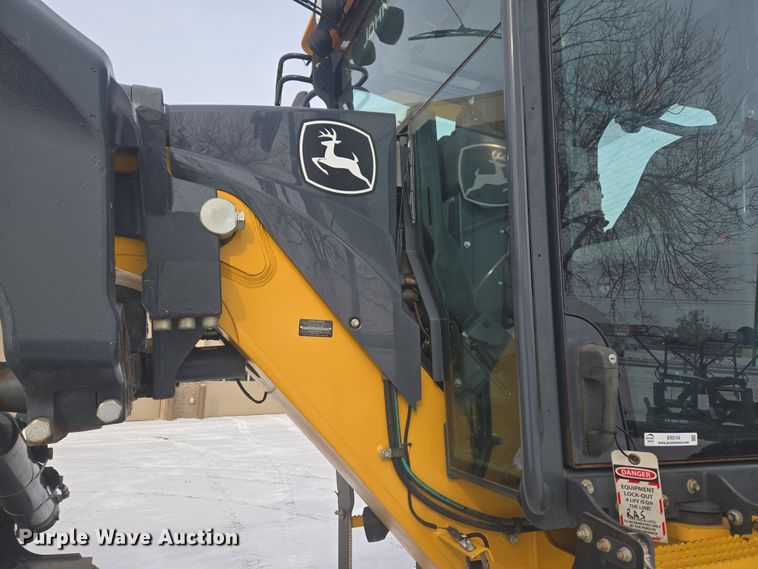 image for item ER5154 2016 John Deere 772GP motor grader