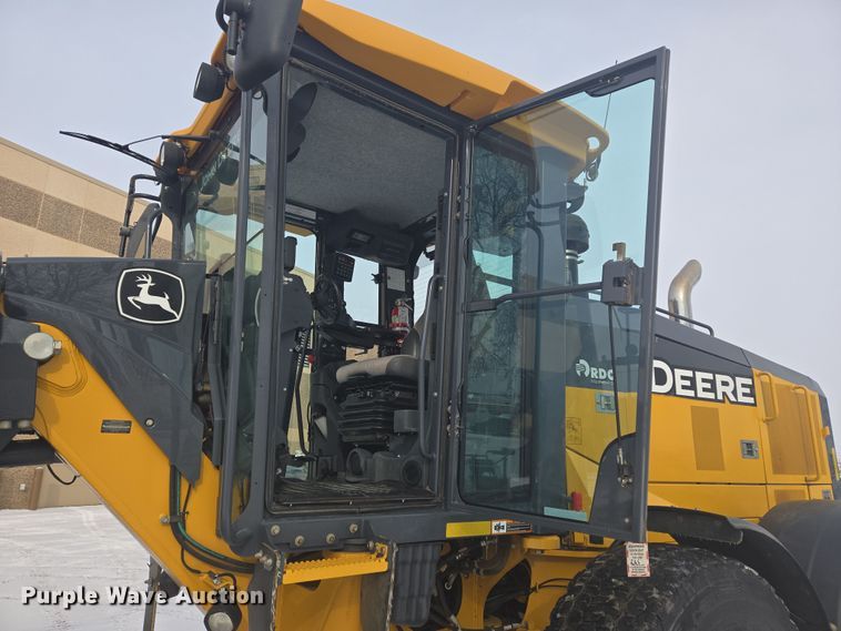 image for item ER5154 2016 John Deere 772GP motor grader