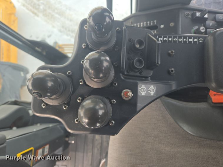 image for item ER5154 2016 John Deere 772GP motor grader