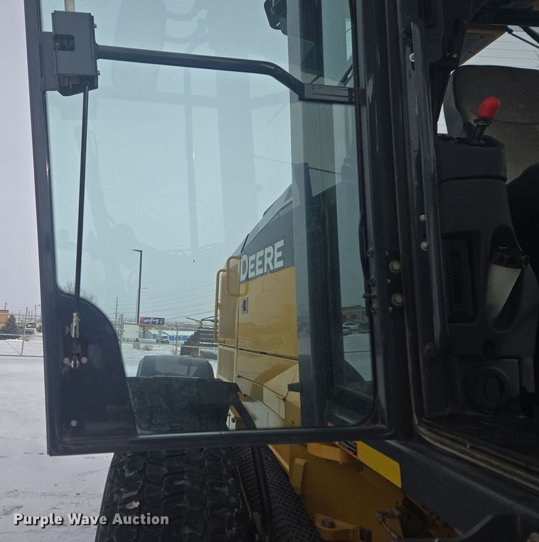 image for item ER5154 2016 John Deere 772GP motor grader