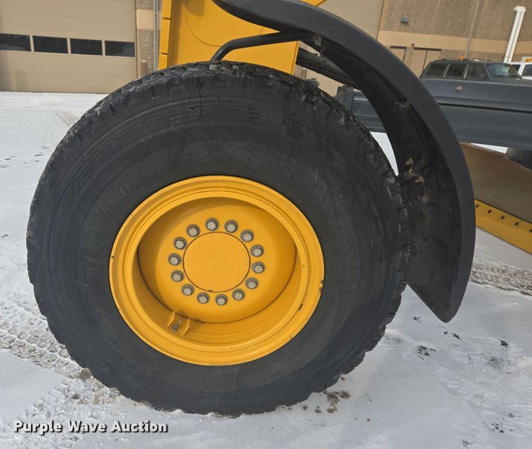 image for item ER5154 2016 John Deere 772GP motor grader