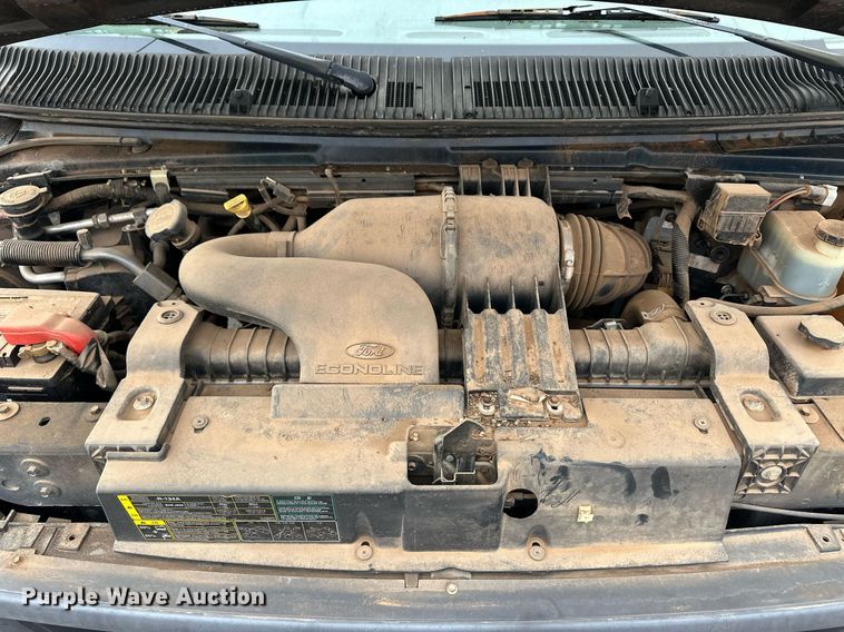 image for item ER8682 2006 Ford E150 van