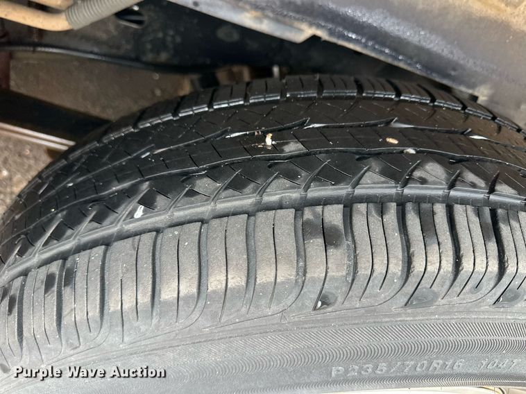 image for item ER8682 2006 Ford E150 van