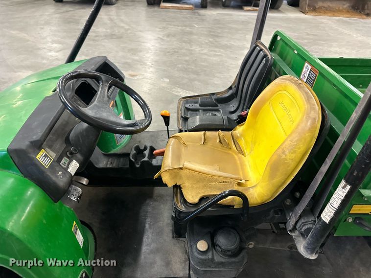 image for item ER8725 2011 John Deere Gator HPX utility vehicle