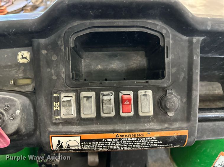 image for item ER8725 2011 John Deere Gator HPX utility vehicle