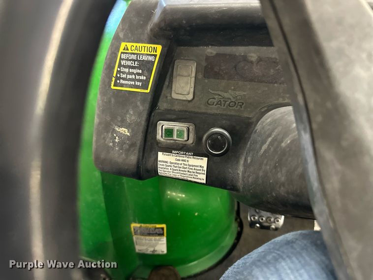 image for item ER8725 2011 John Deere Gator HPX utility vehicle