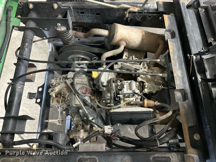 image for item ER8725 2011 John Deere Gator HPX utility vehicle