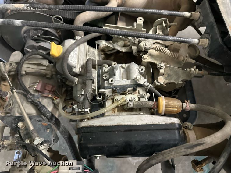 image for item ER8725 2011 John Deere Gator HPX utility vehicle