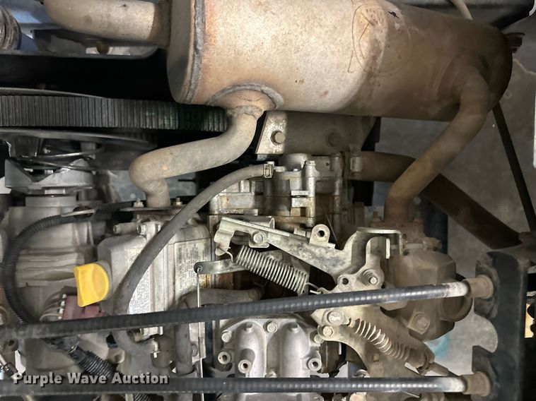 image for item ER8725 2011 John Deere Gator HPX utility vehicle