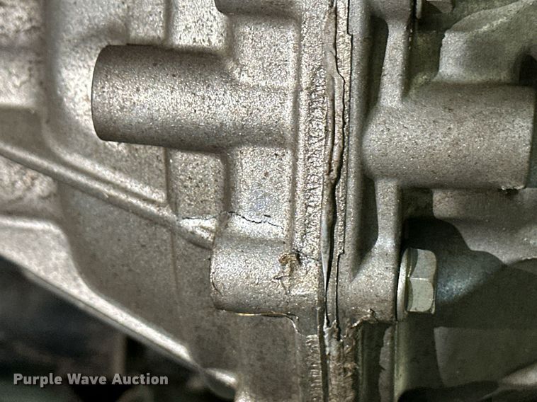 image for item ER8725 2011 John Deere Gator HPX utility vehicle