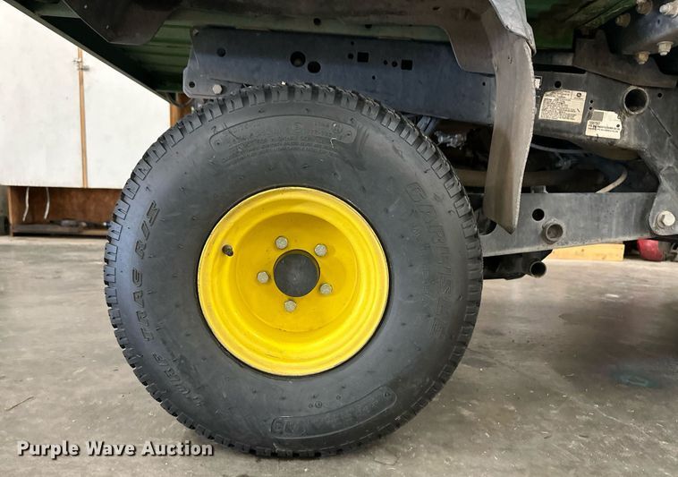 image for item ER8725 2011 John Deere Gator HPX utility vehicle