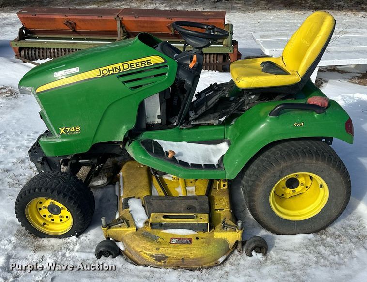 image for item ER8726 John Deere X748 lawn mower