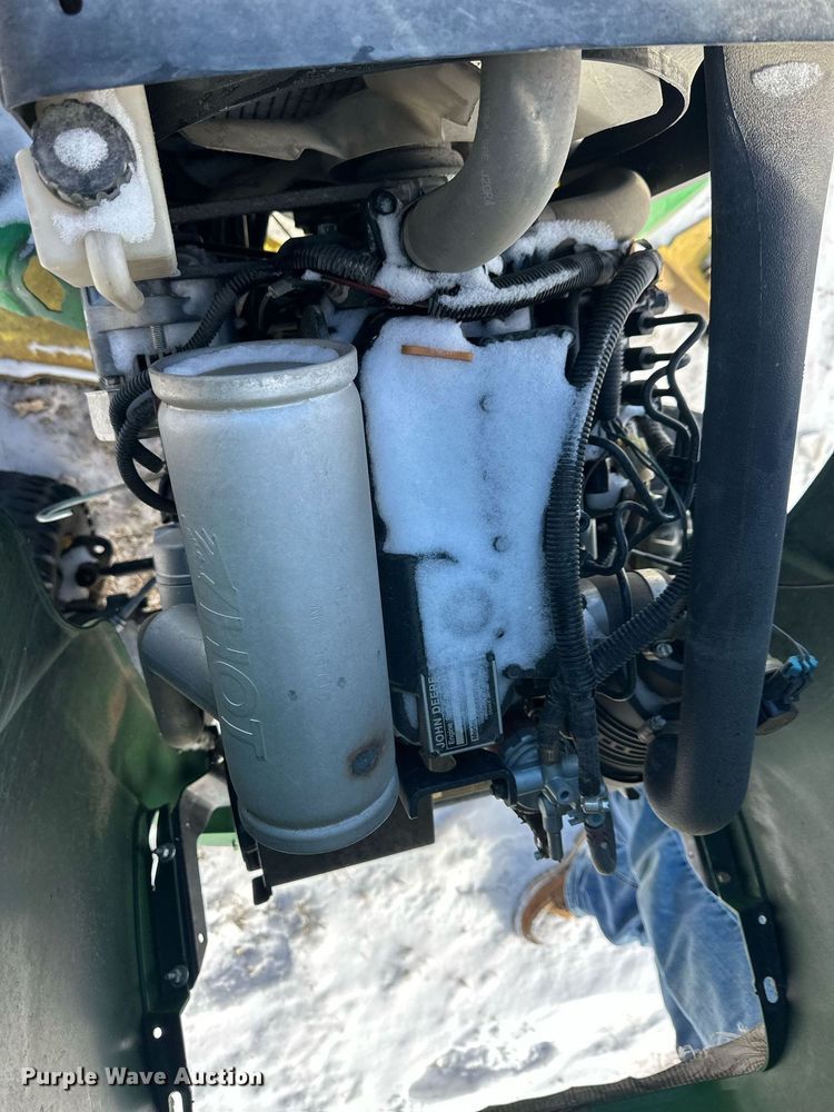 image for item ER8726 John Deere X748 lawn mower