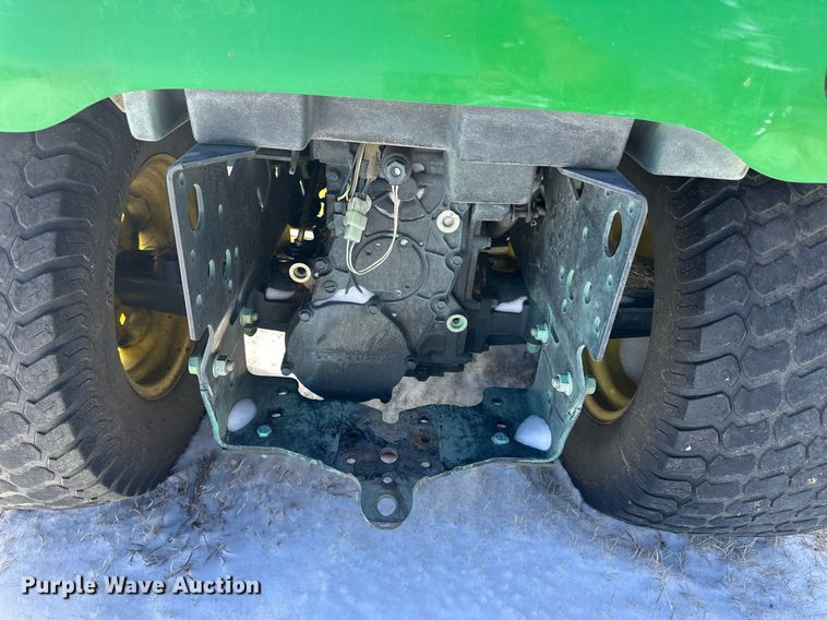 image for item ER8726 John Deere X748 lawn mower