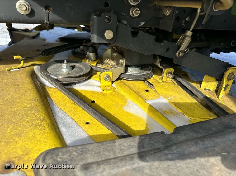 image for item ER8726 John Deere X748 lawn mower