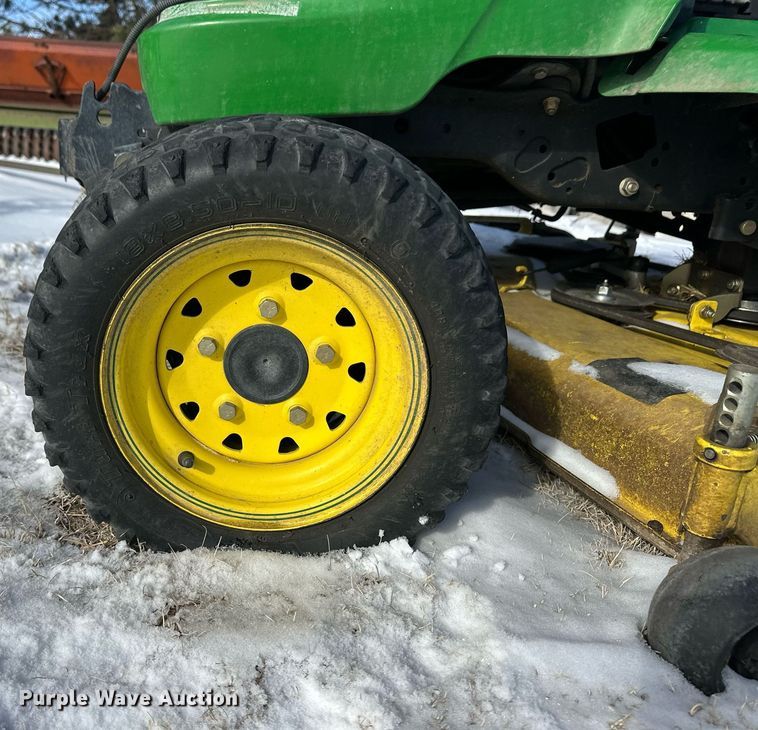 image for item ER8726 John Deere X748 lawn mower