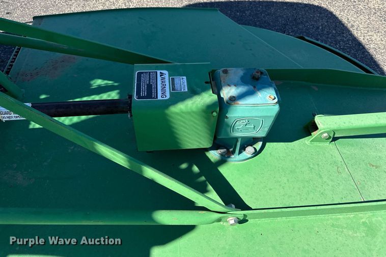 image for item ER8769 2002 John Deere 5220 MFWD tractor