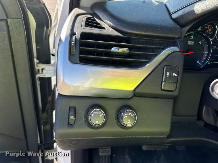 image for item ER8774 2019 Chevrolet Tahoe Police SUV