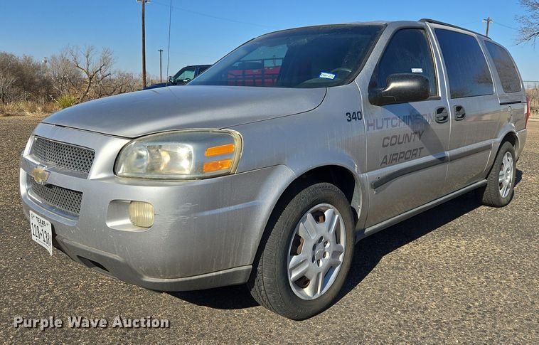 image for item ER8775 2006 Chevrolet Uplander LS van