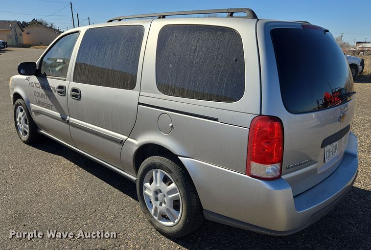image for item ER8775 2006 Chevrolet Uplander LS van