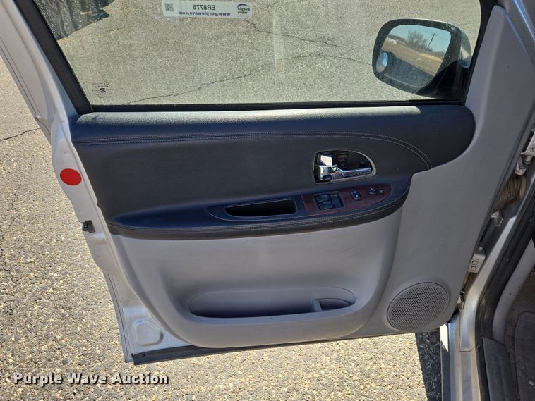 image for item ER8775 2006 Chevrolet Uplander LS van