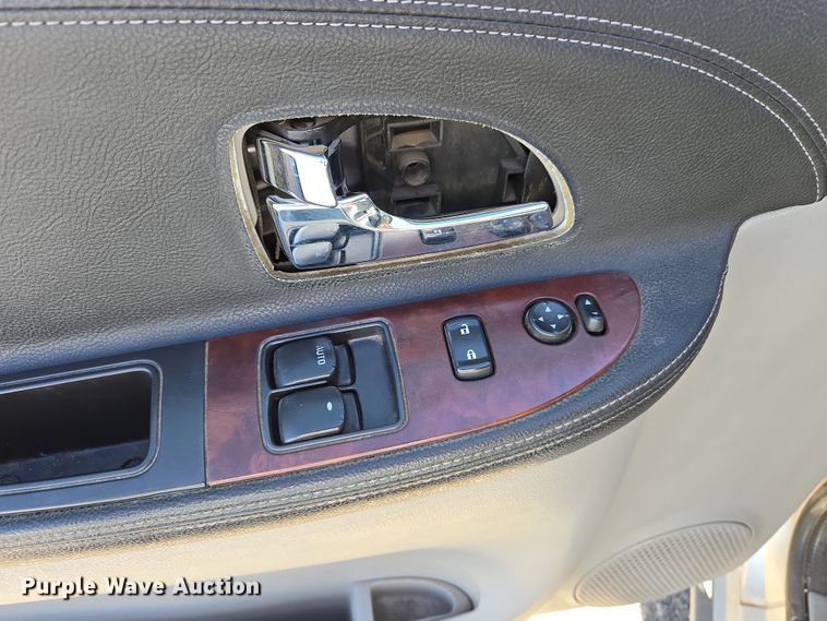 image for item ER8775 2006 Chevrolet Uplander LS van