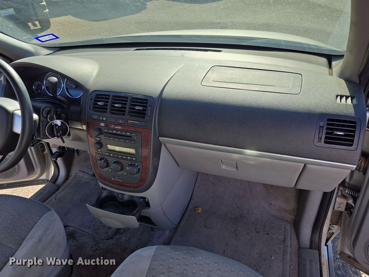 image for item ER8775 2006 Chevrolet Uplander LS van