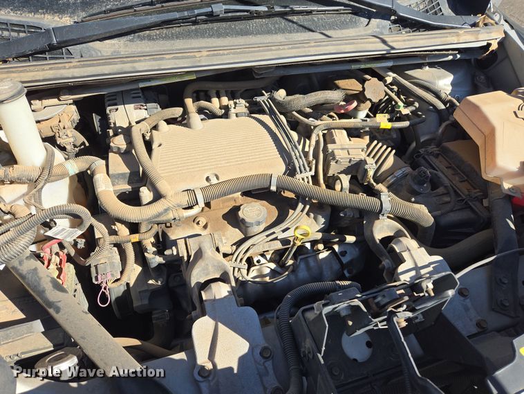 image for item ER8775 2006 Chevrolet Uplander LS van