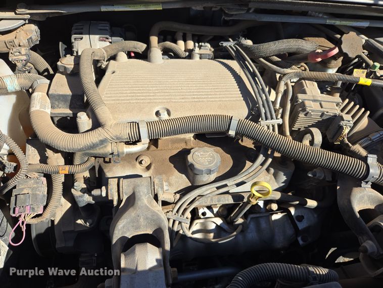 image for item ER8775 2006 Chevrolet Uplander LS van