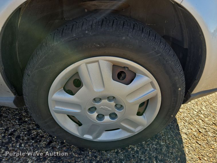 image for item ER8775 2006 Chevrolet Uplander LS van