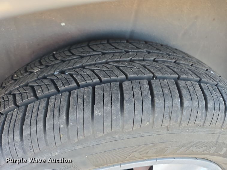 image for item ER8775 2006 Chevrolet Uplander LS van