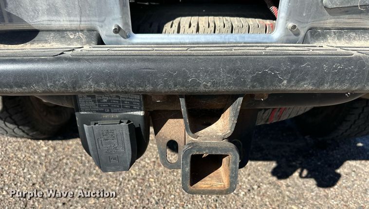 image for item ER8784 2004 GMC Sierra 1500 Ext. Cab pickup truck